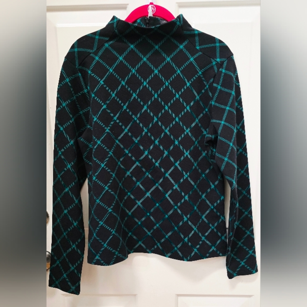Ann Taylor Turtleneck Black and Green Checkered Long Sleeve Top Size S-NWOT